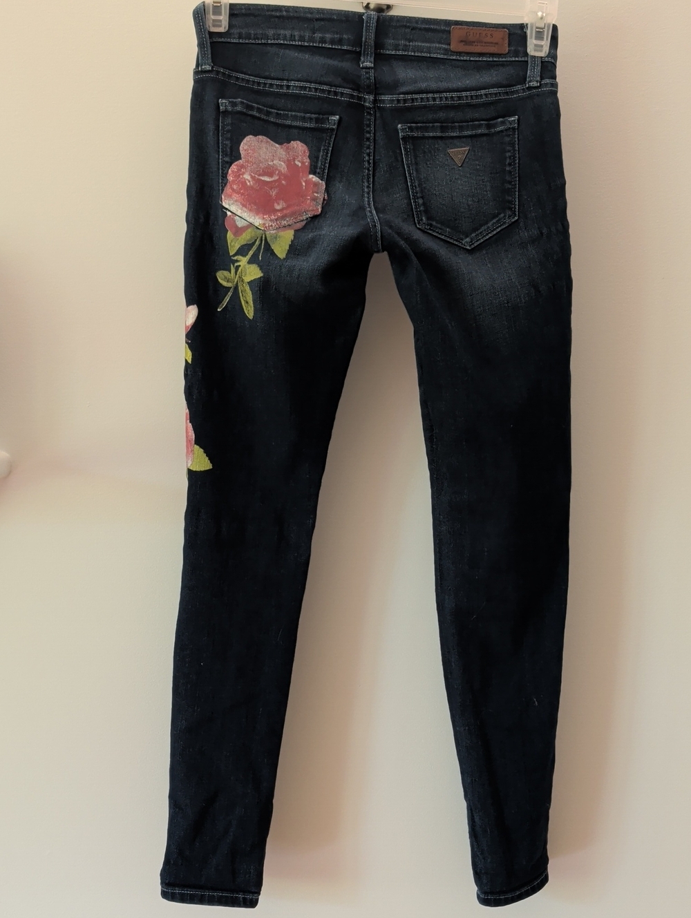 Guess Blue Skinny Jeans with Painted Pink Flowers Size 25 - Picture 6 of 12